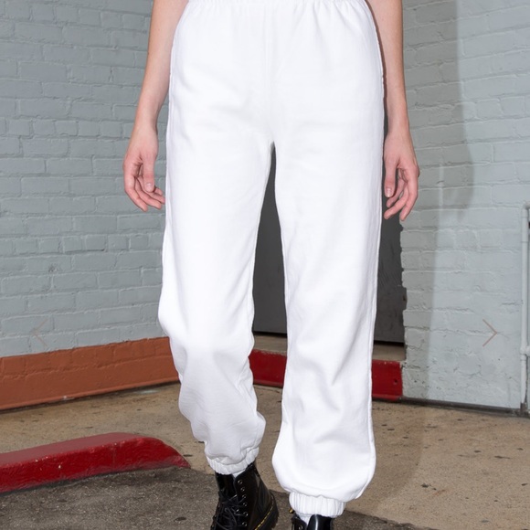 Brandy Melville Pants - Brandy Melville Sweats